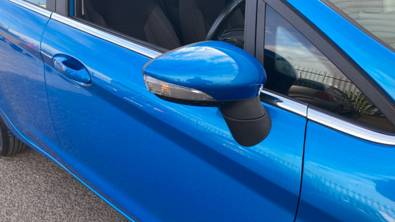 Ford Fiesta 1.25 82 Zetec 5dr Petrol Hatchback